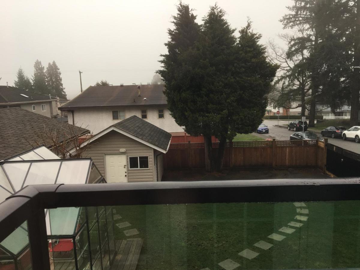 Lisa'S Home Burnaby Exteriör bild
